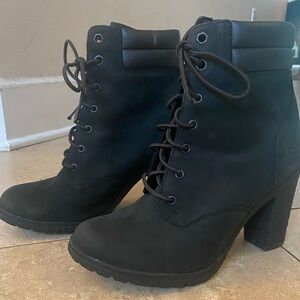 Timberland Women’s Tilliston 6 inch boots PRICE DROP TODAY